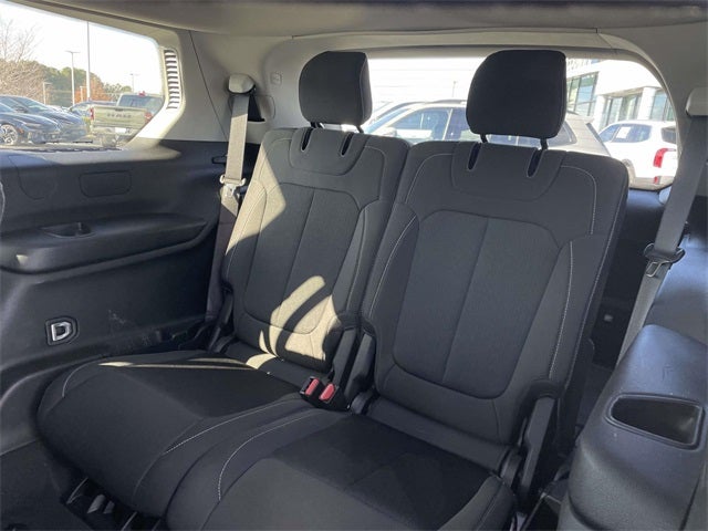 2022 Jeep Grand Cherokee L Laredo