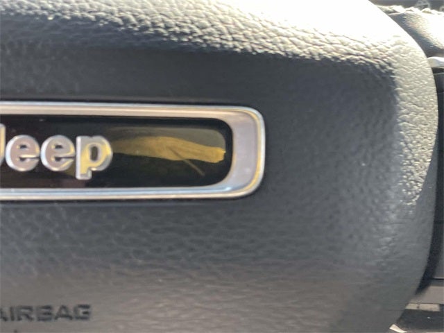 2022 Jeep Grand Cherokee L Laredo