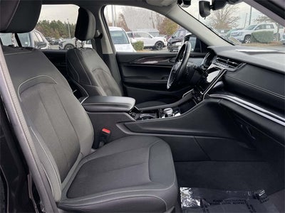 2022 Jeep Grand Cherokee L Laredo