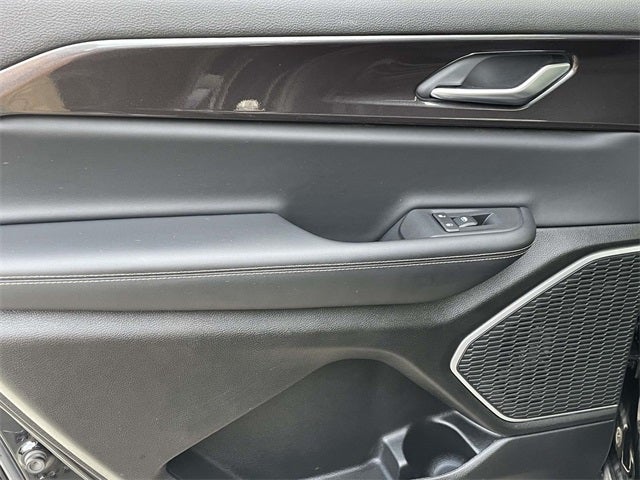 2022 Jeep Grand Cherokee L Laredo