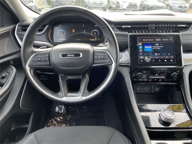 2022 Jeep Grand Cherokee L Laredo