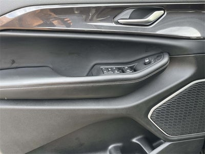 2022 Jeep Grand Cherokee L Laredo