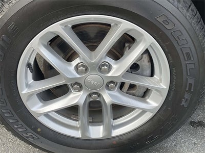 2022 Jeep Grand Cherokee L Laredo