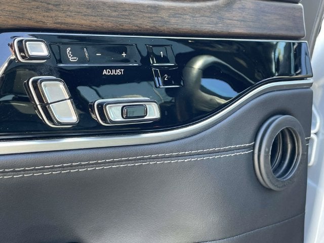 2023 Jeep Grand Wagoneer Series II