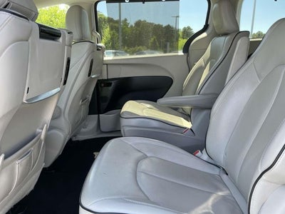 2018 Chrysler Pacifica Hybrid Limited
