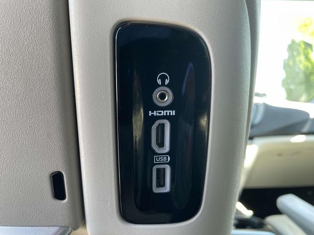 2018 Chrysler Pacifica Hybrid Limited