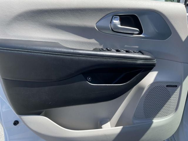 2018 Chrysler Pacifica Hybrid Limited