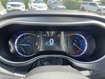 2018 Chrysler Pacifica Hybrid Limited