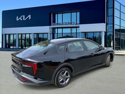 2026 Kia K4 LXS