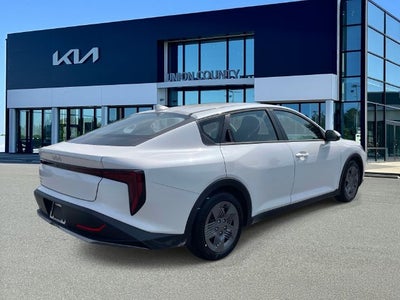 2026 Kia K4 LX