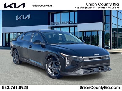 2025 Kia K4 LXS