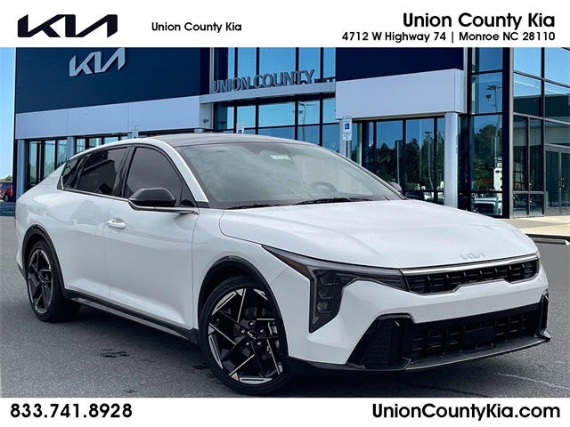 2025 Kia K4 GT-Line