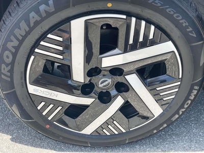 2025 Nissan Kicks SV