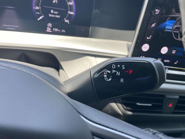 2025 Volkswagen Tiguan 2.0T SE R-Line Black