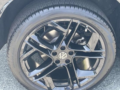2025 Volkswagen Tiguan 2.0T SE R-Line Black