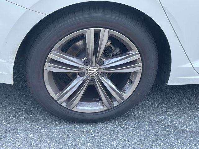 2021 Volkswagen Jetta R-Line
