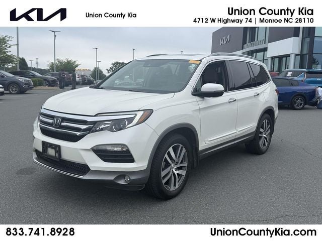 2017 Honda Pilot 4WD Elite's photo