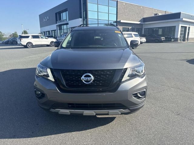 2020 Nissan Pathfinder SL
