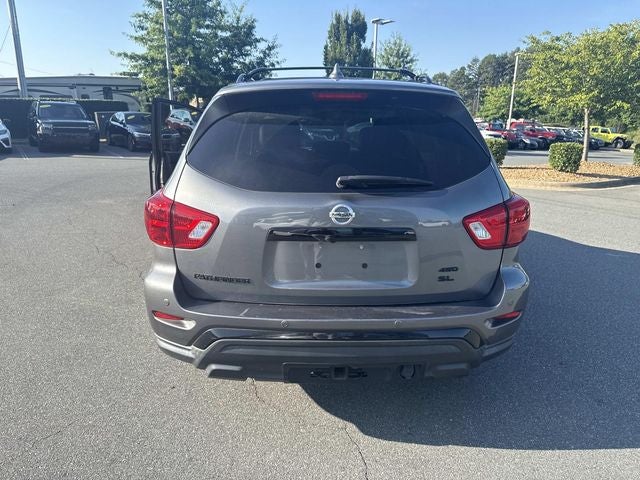 2020 Nissan Pathfinder SL