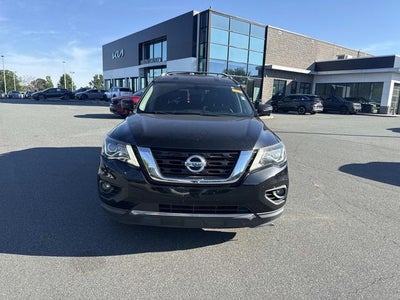 2017 Nissan Pathfinder SL
