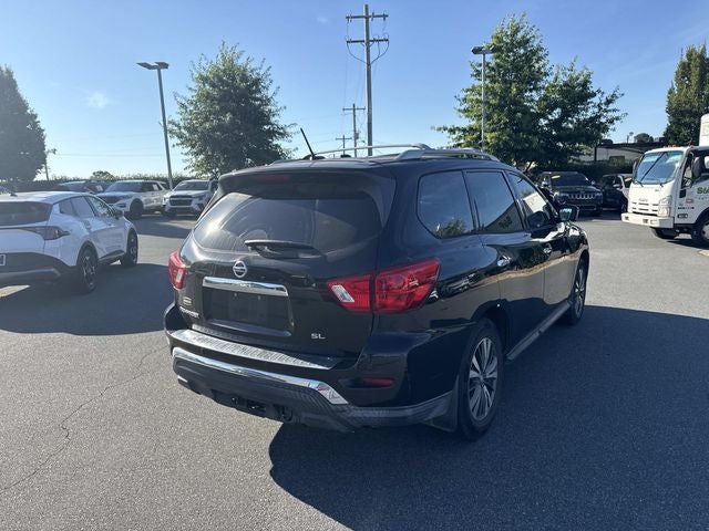 2017 Nissan Pathfinder SL