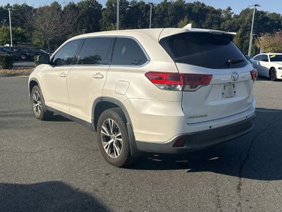 2019 Toyota Highlander LE
