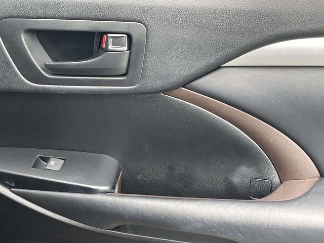 2017 Toyota Highlander LE Plus