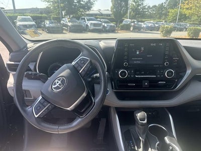 2021 Toyota Highlander Hybrid XLE