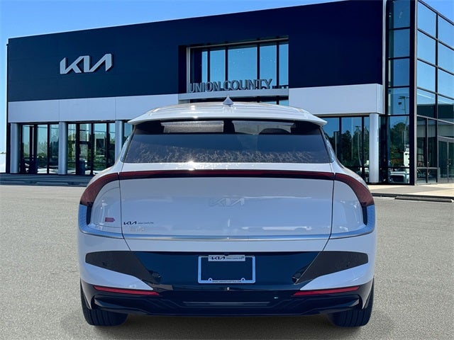 2025 Kia EV6 Wind