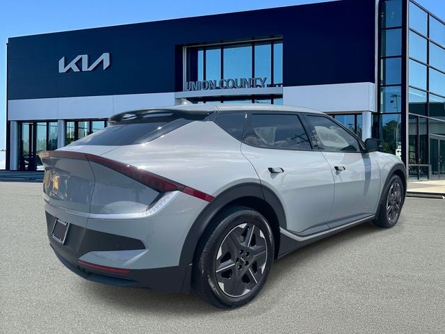 2026 Kia EV6 Light
