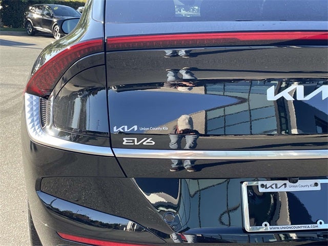 2025 Kia EV6 Wind