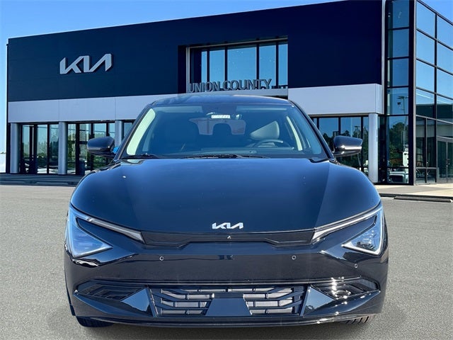 2025 Kia EV6 Wind