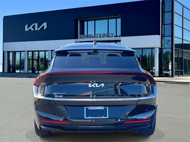 2025 Kia EV6 Wind