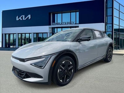 2026 Kia EV6 Wind
