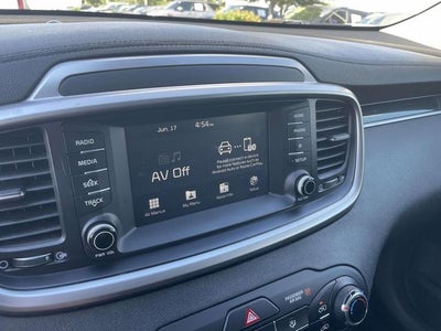 2020 Kia Sorento LX