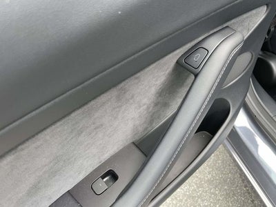 2023 Tesla Model 3 RWD
