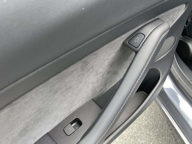 2023 Tesla Model 3 RWD