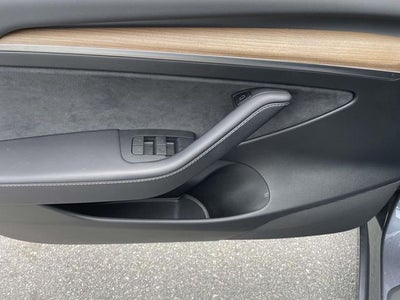 2023 Tesla Model 3 RWD