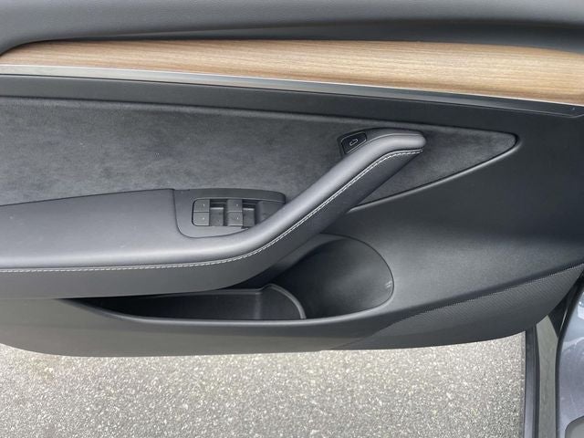 2023 Tesla Model 3 RWD