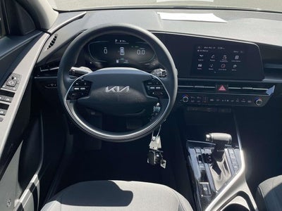 2023 Kia Niro LX