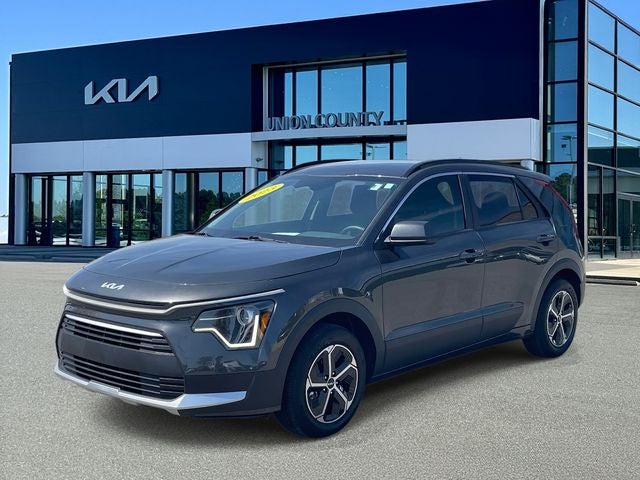 2023 Kia Niro LX
