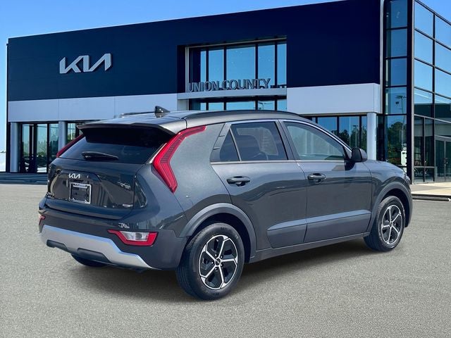 2023 Kia Niro LX