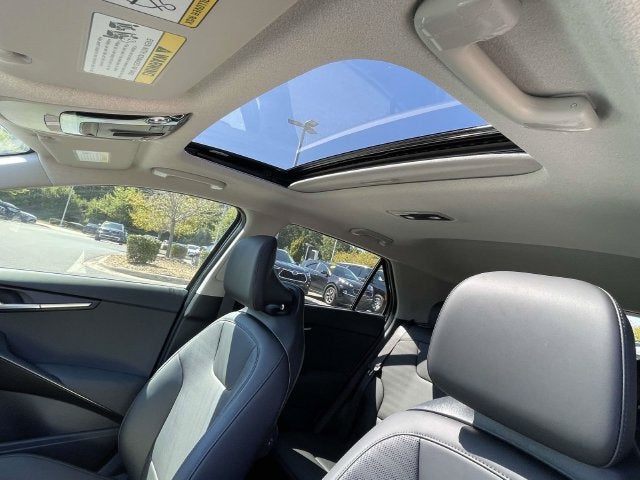 2027 Kia Niro SX