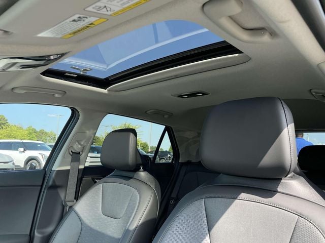 2025 Kia Niro SX Touring