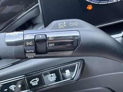 2025 Kia Niro SX Touring