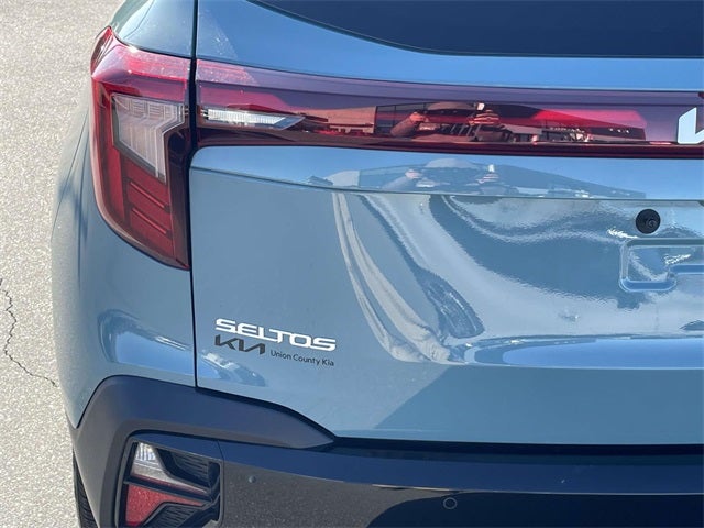 2025 Kia Seltos EX