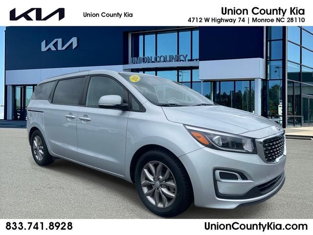 2020 Kia Sedona EX's photo
