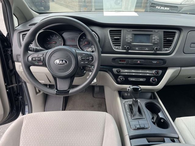 2017 Kia Sedona LX