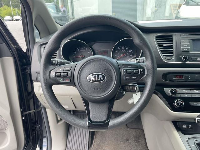 2017 Kia Sedona LX
