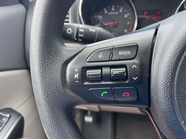 2017 Kia Sedona LX